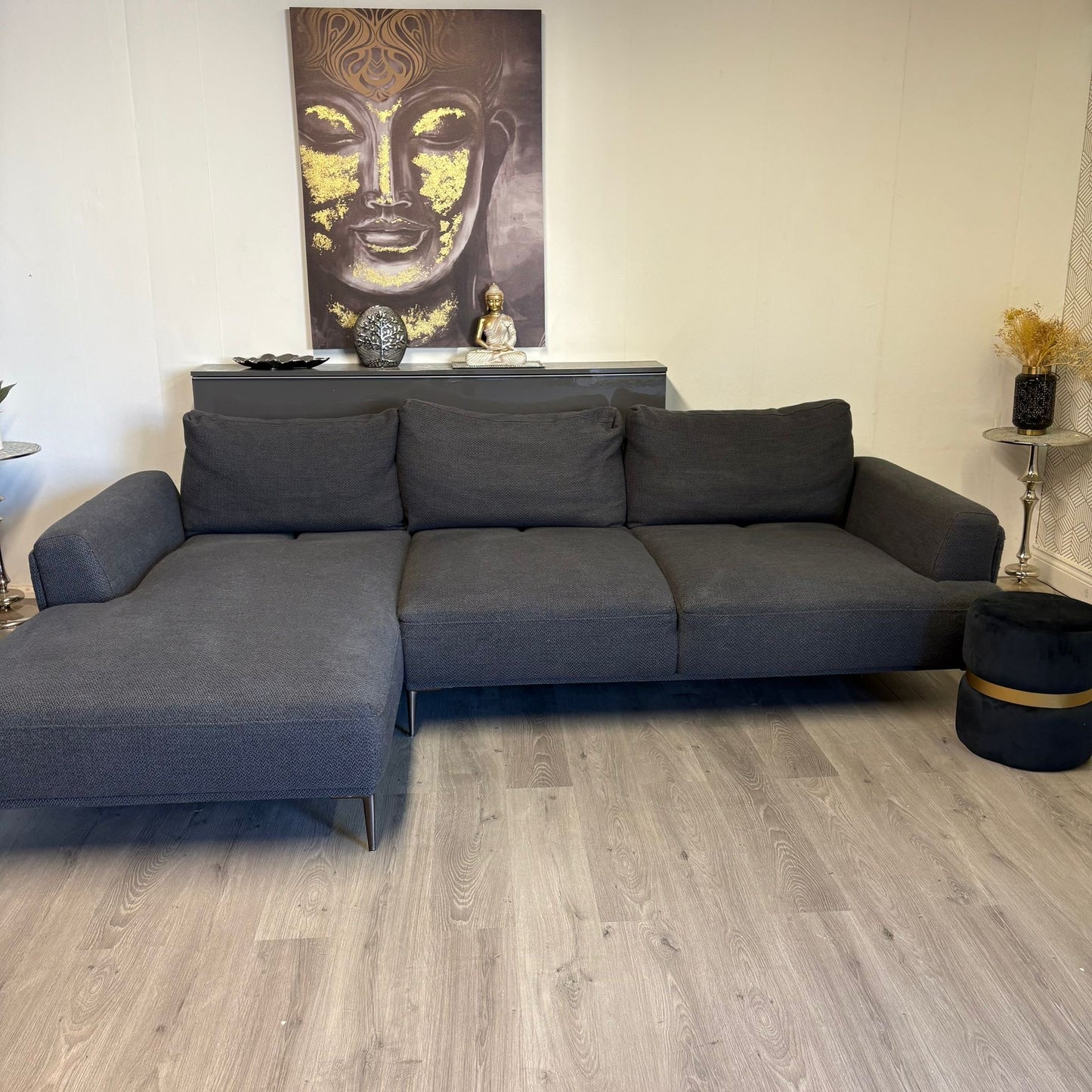 Le canapé d’angle avec appuis tête ajustables Victor de Structure