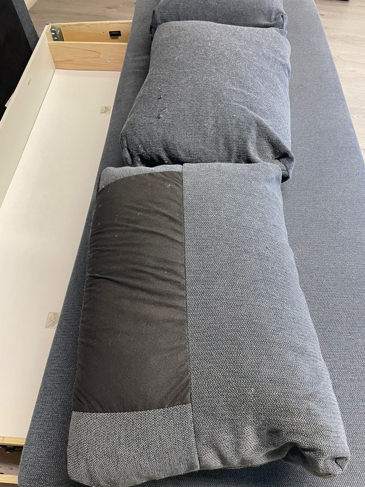 Canapé Lit avec rangement Ikea friheten