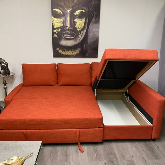Canapé-lit Ikea Friheten avec rangement orange