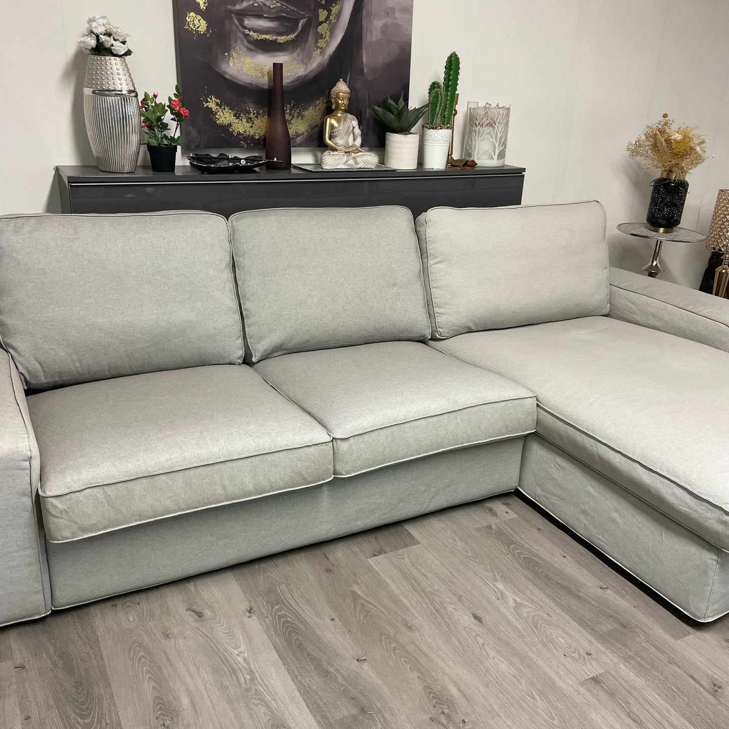 Canapé Sectionnel Ikea Kivik en gris clair