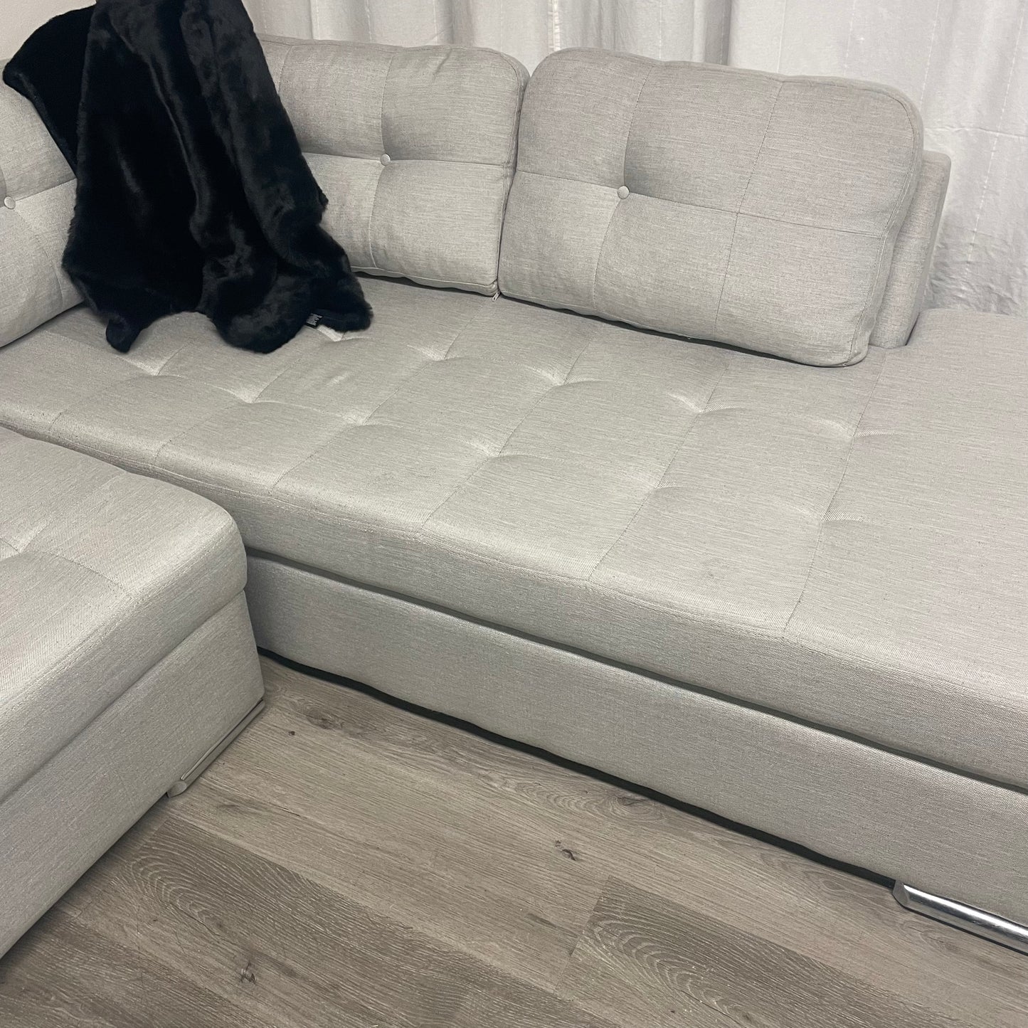 Grand canapé sectionnel