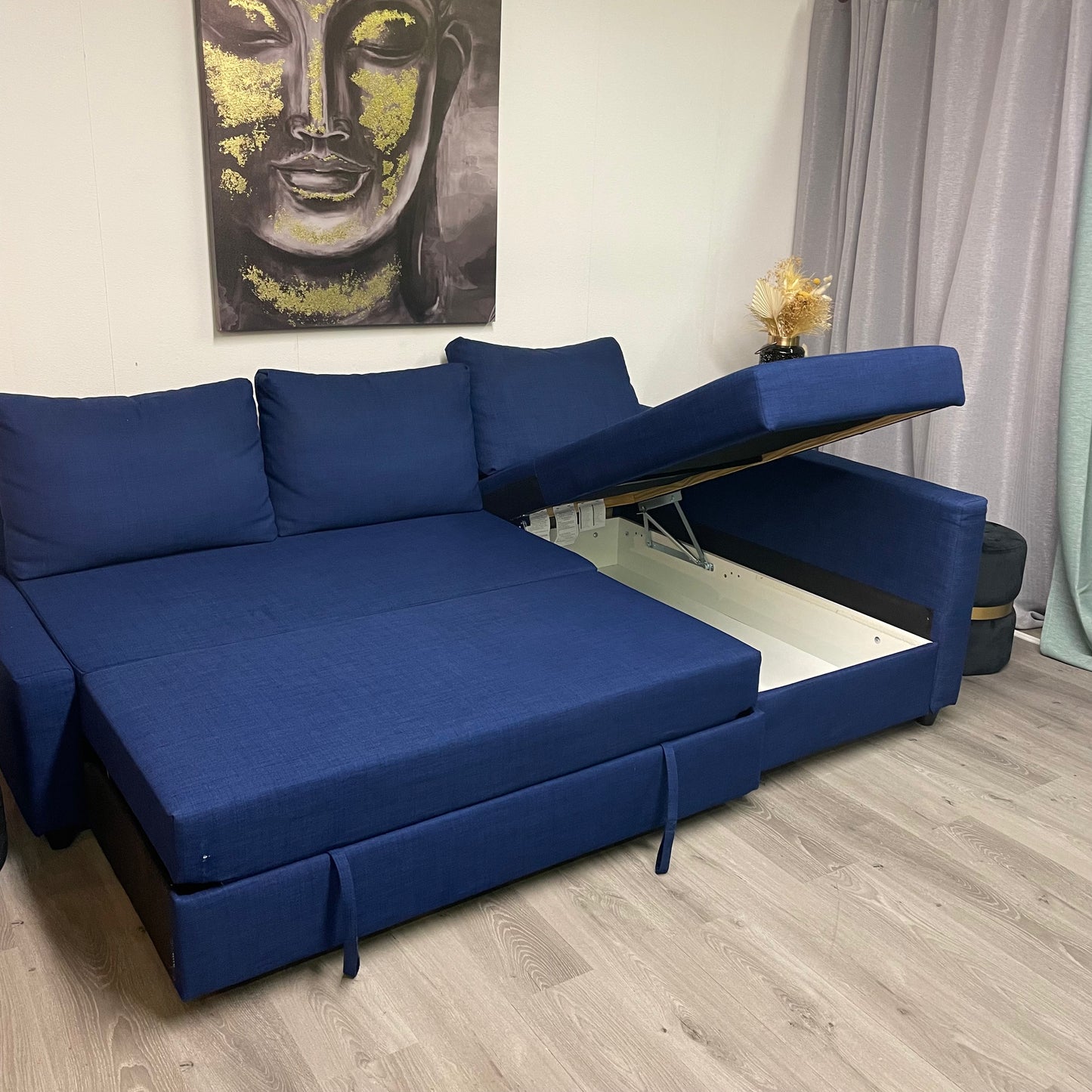 Canapé sectionnel-lit IKEA Friheten avec rangement