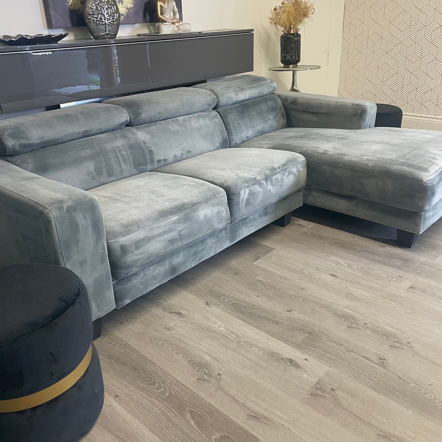 Canapé sectionnel gris jean avec appuie-tête ajustable