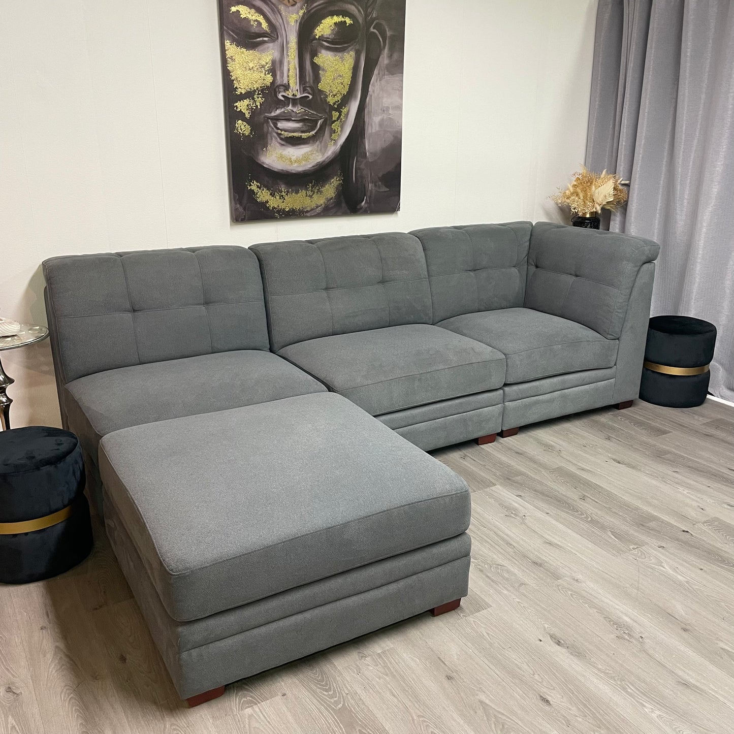 Grey modular sofa – Comfort and versatility, like new