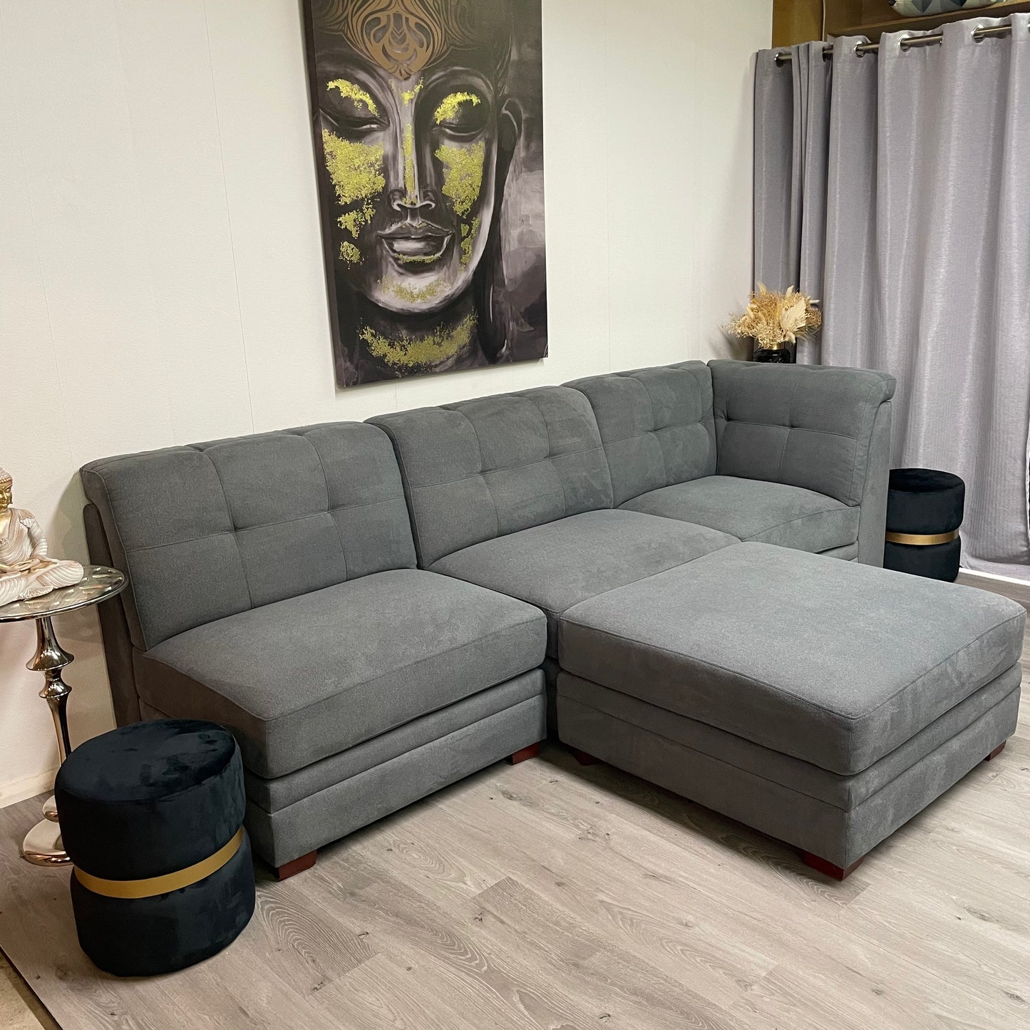 Grey modular sofa – Comfort and versatility, like new