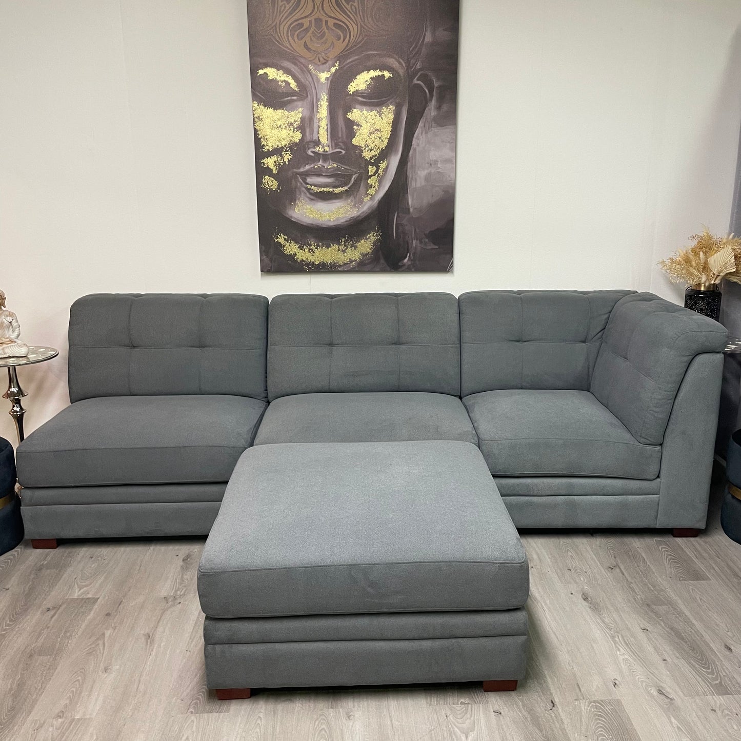Grey modular sofa – Comfort and versatility, like new
