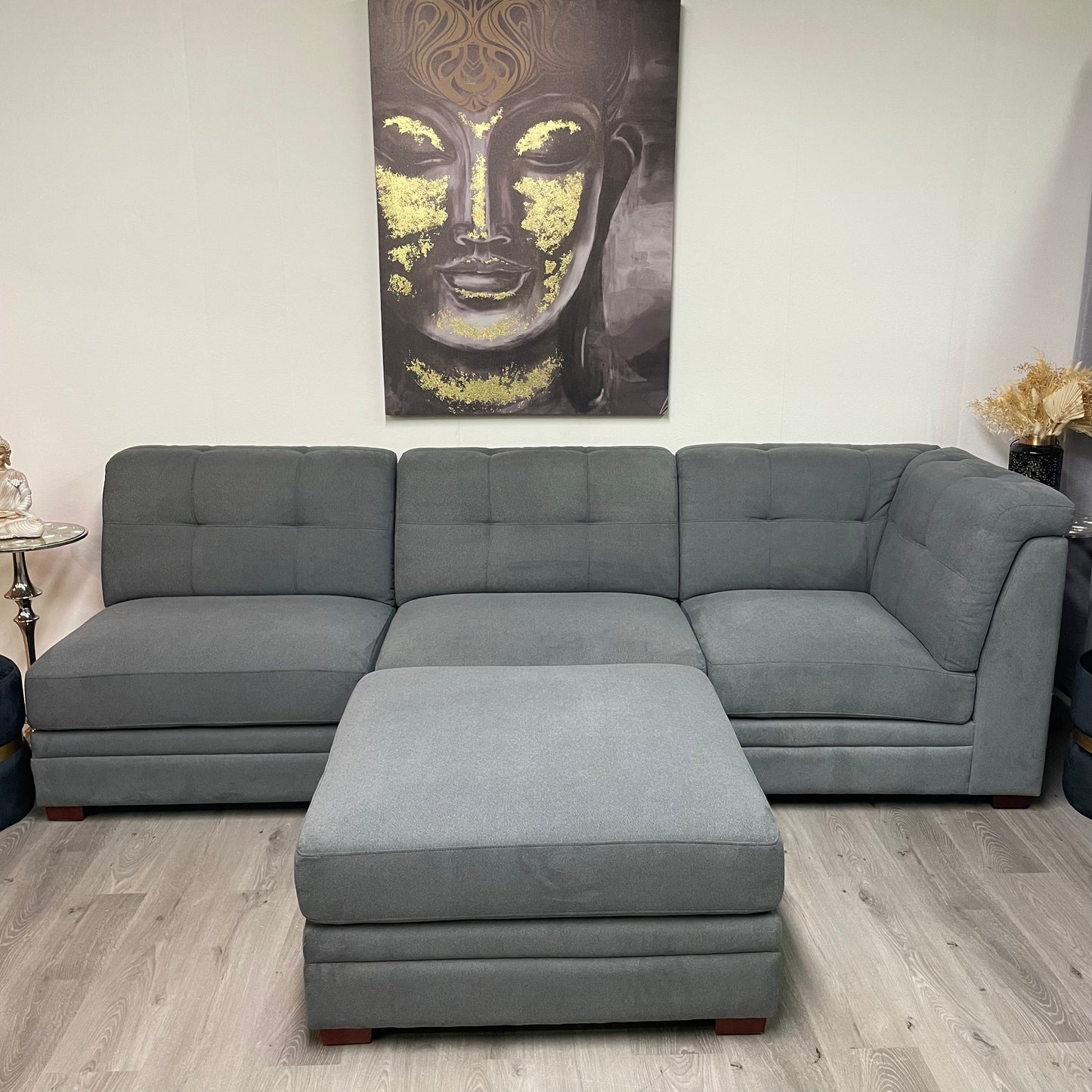 Grey modular sofa – Comfort and versatility, like new