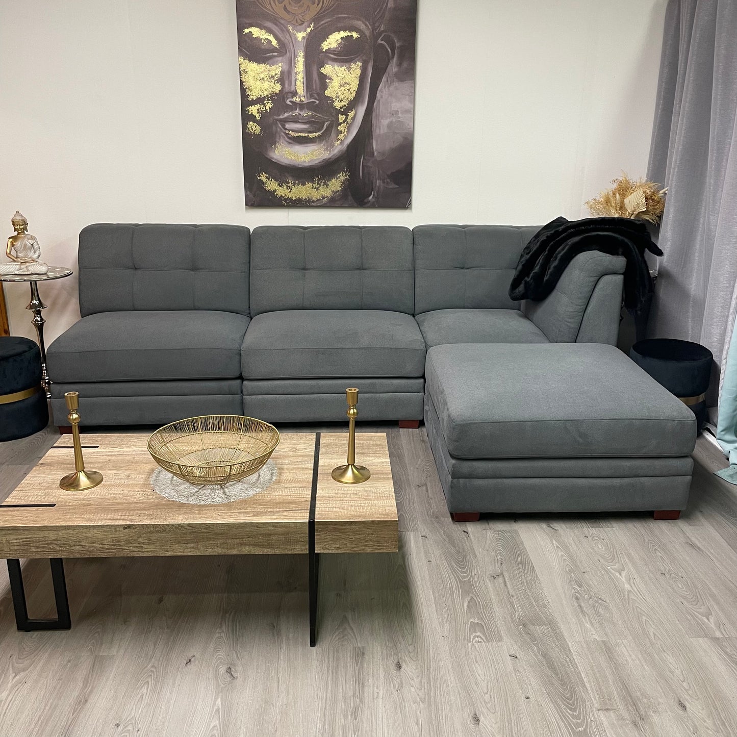 Grey modular sofa – Comfort and versatility, like new