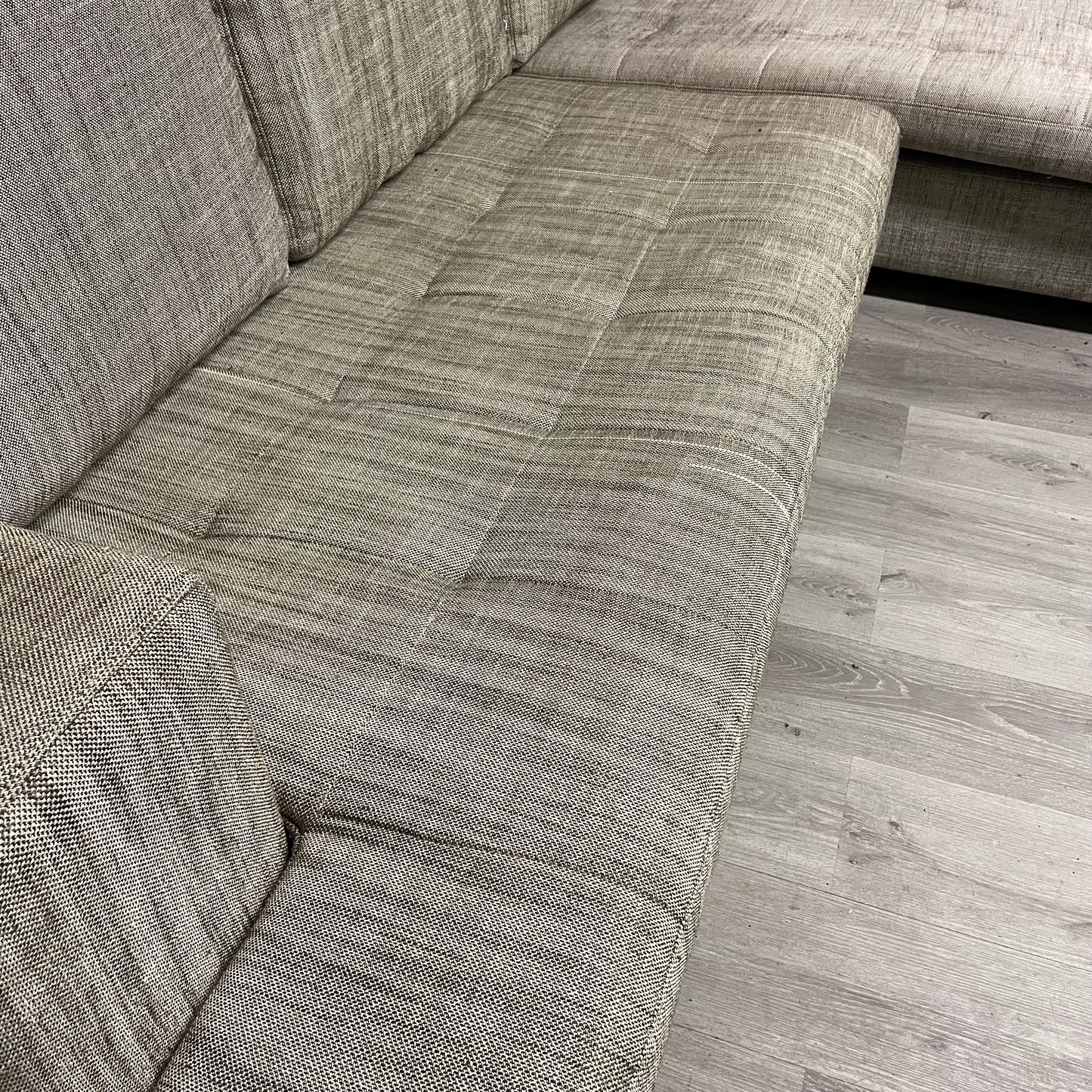 Canapé sectionnel de marque Mobilia