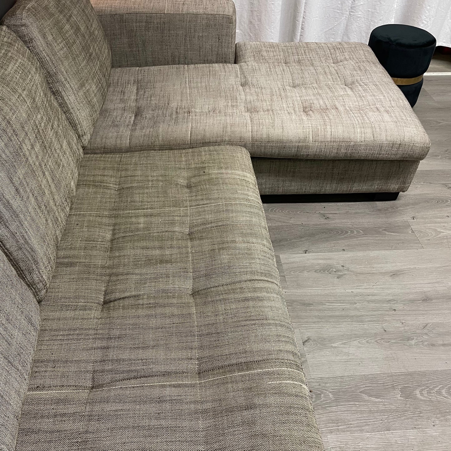 Canapé sectionnel de marque Mobilia