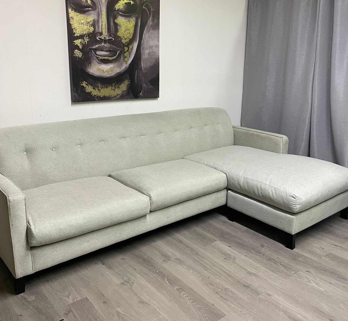 Grand canapé sectionnel gris