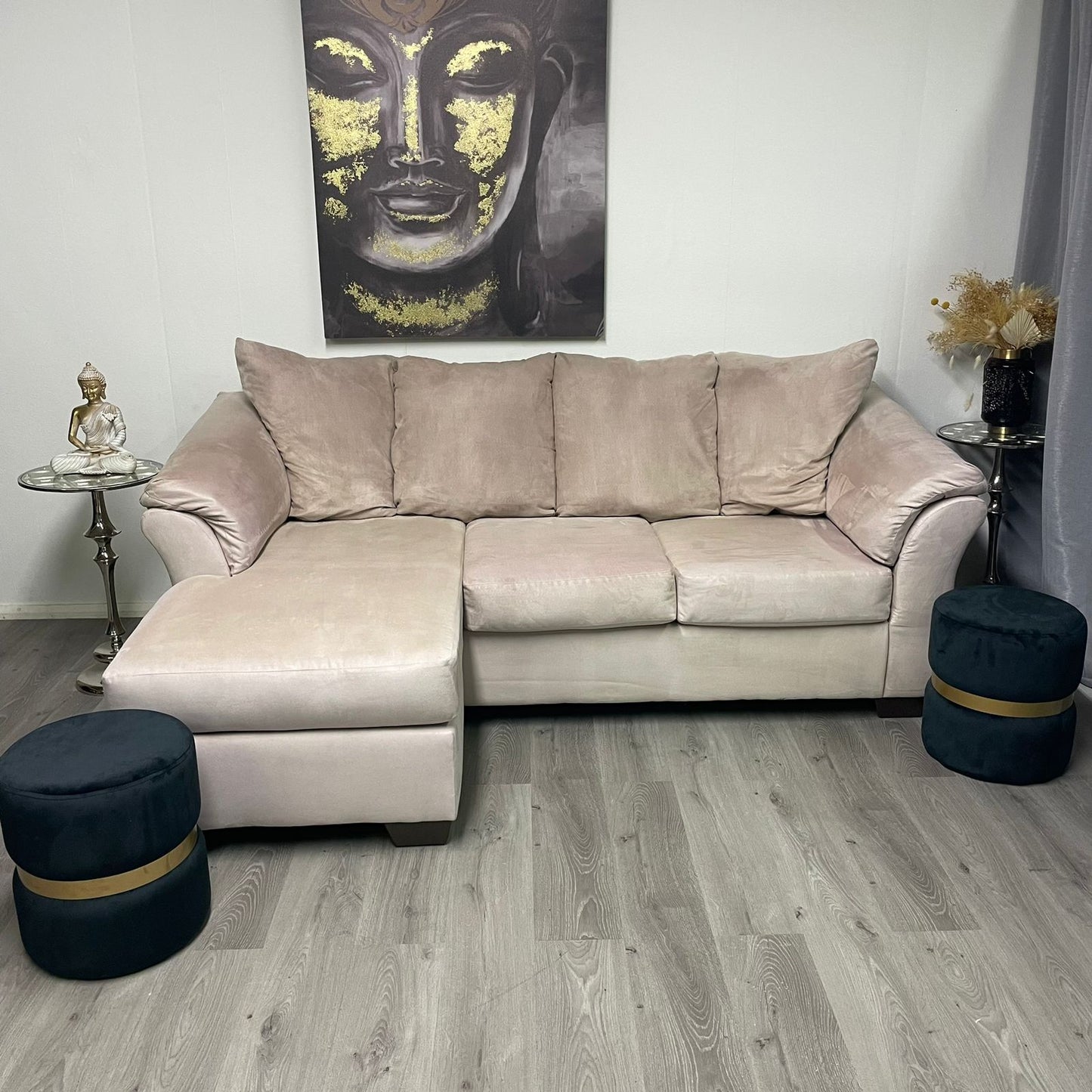 Pale Pink Velvet Sectional Sofa – Elegance and Comfort