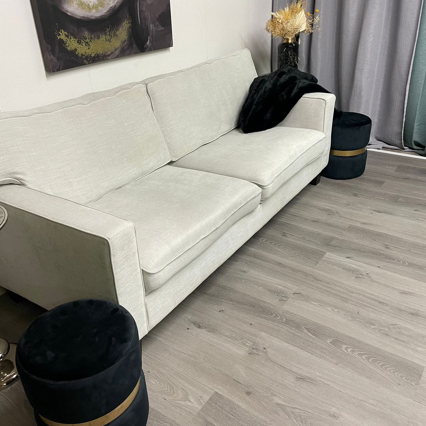 Elegant Structube 3-seater sofa in off-white