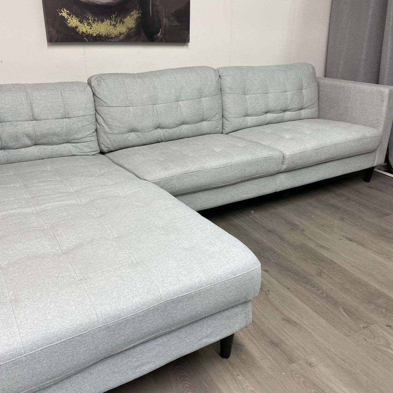 Canapé sectionnel gris clair