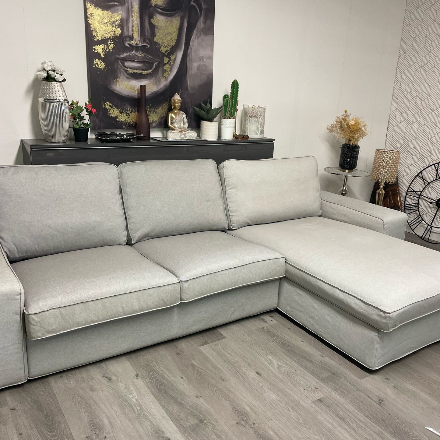 Canapé Sectionnel Ikea Kivik en gris clair