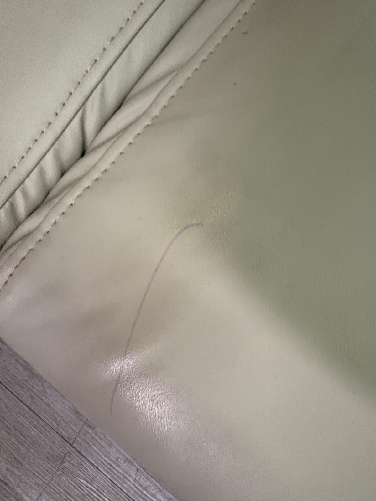 Canapé 3 places Beomon en cuir beige – Structube