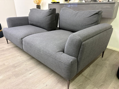 Structube Victor – 3 places avec appuie-tête ajustable — Reconditionné | Yoof Meubles
