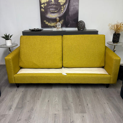 Canapé trois places en tissu jaune moutarde