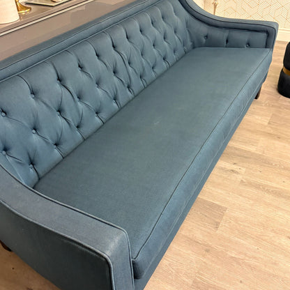 Structube Dietrich – Canapé 3 places Tufted — Reconditionné | Yoof Meubles