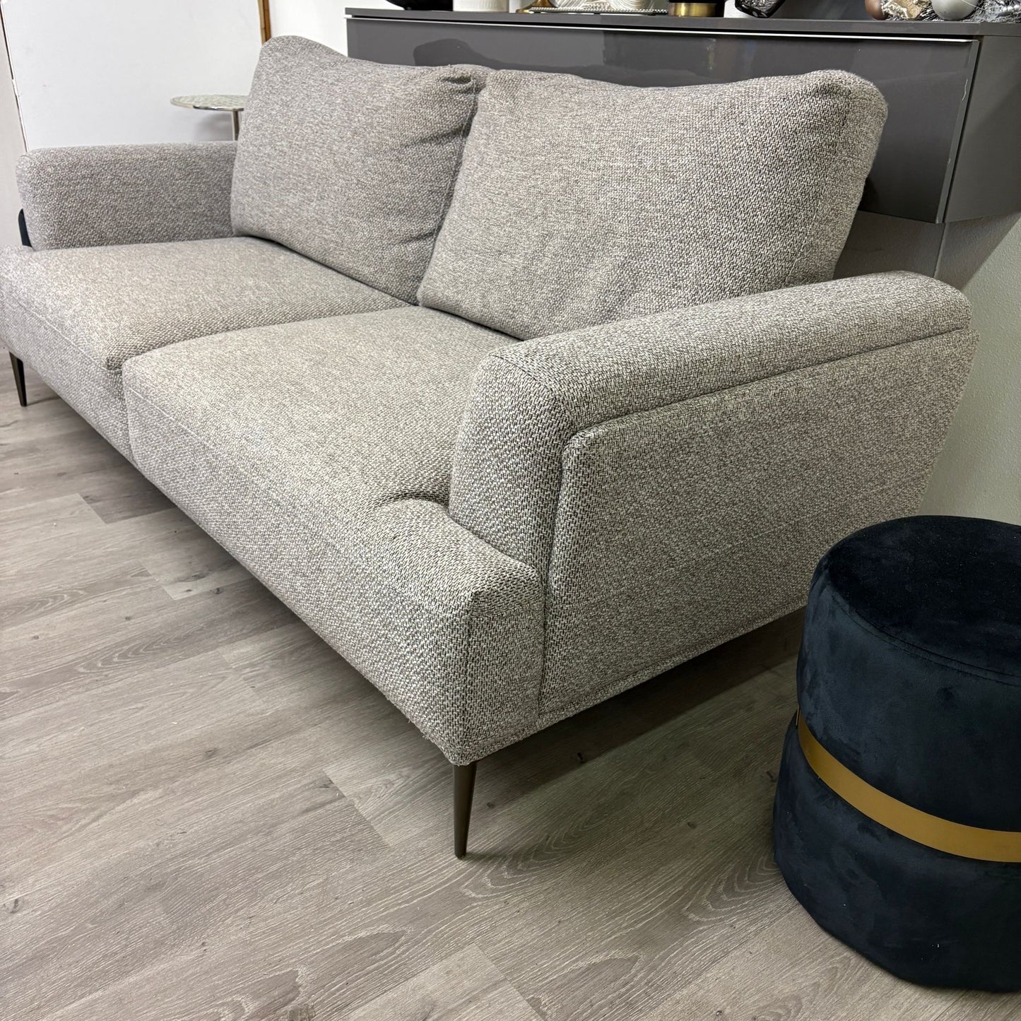 Structube Victor – 3 places — Reconditionné | Yoof Meubles