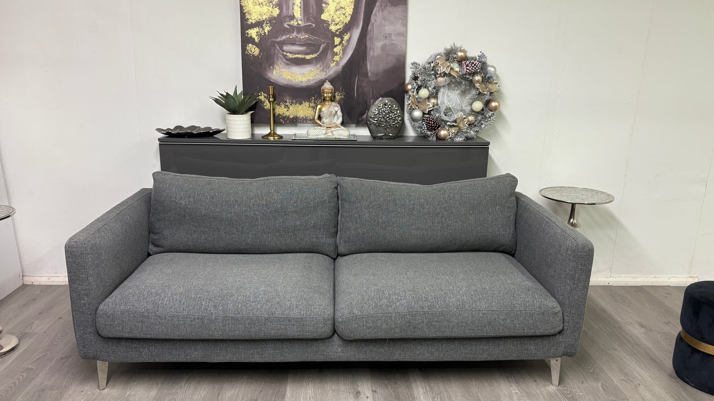 Canapé Structube CAREN 3 places – Moderne & confortable