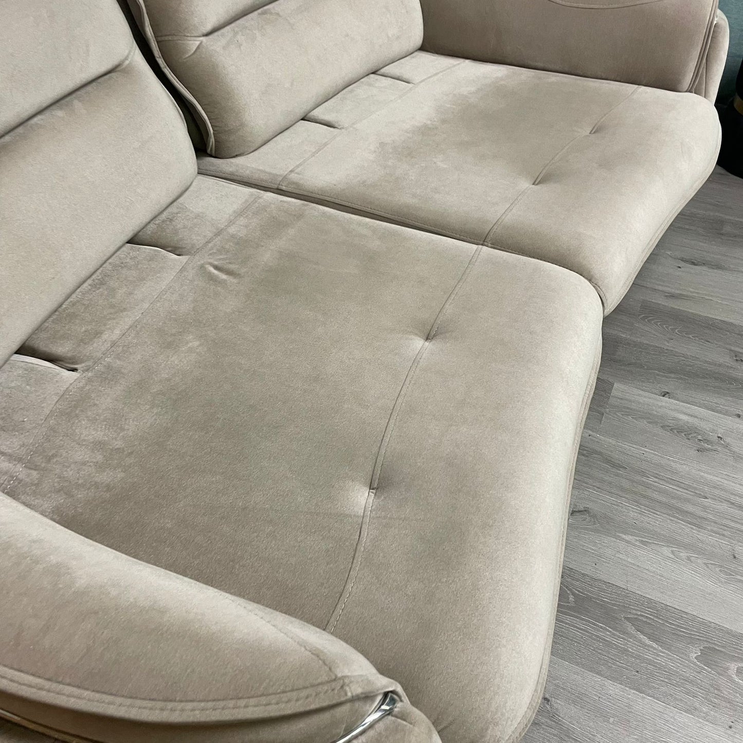 Canapé Beige Luxueux - Comme neuf