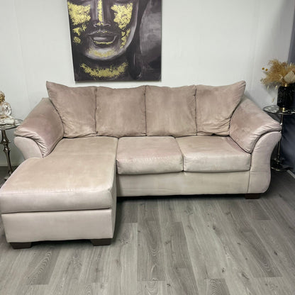 Pale Pink Velvet Sectional Sofa – Elegance and Comfort