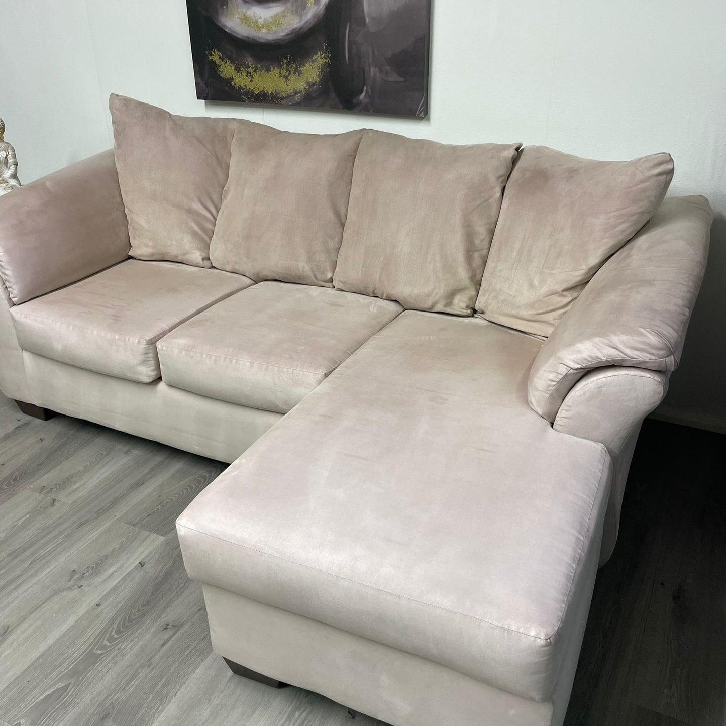 Pale Pink Velvet Sectional Sofa – Elegance and Comfort