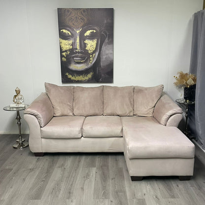 Pale Pink Velvet Sectional Sofa – Elegance and Comfort