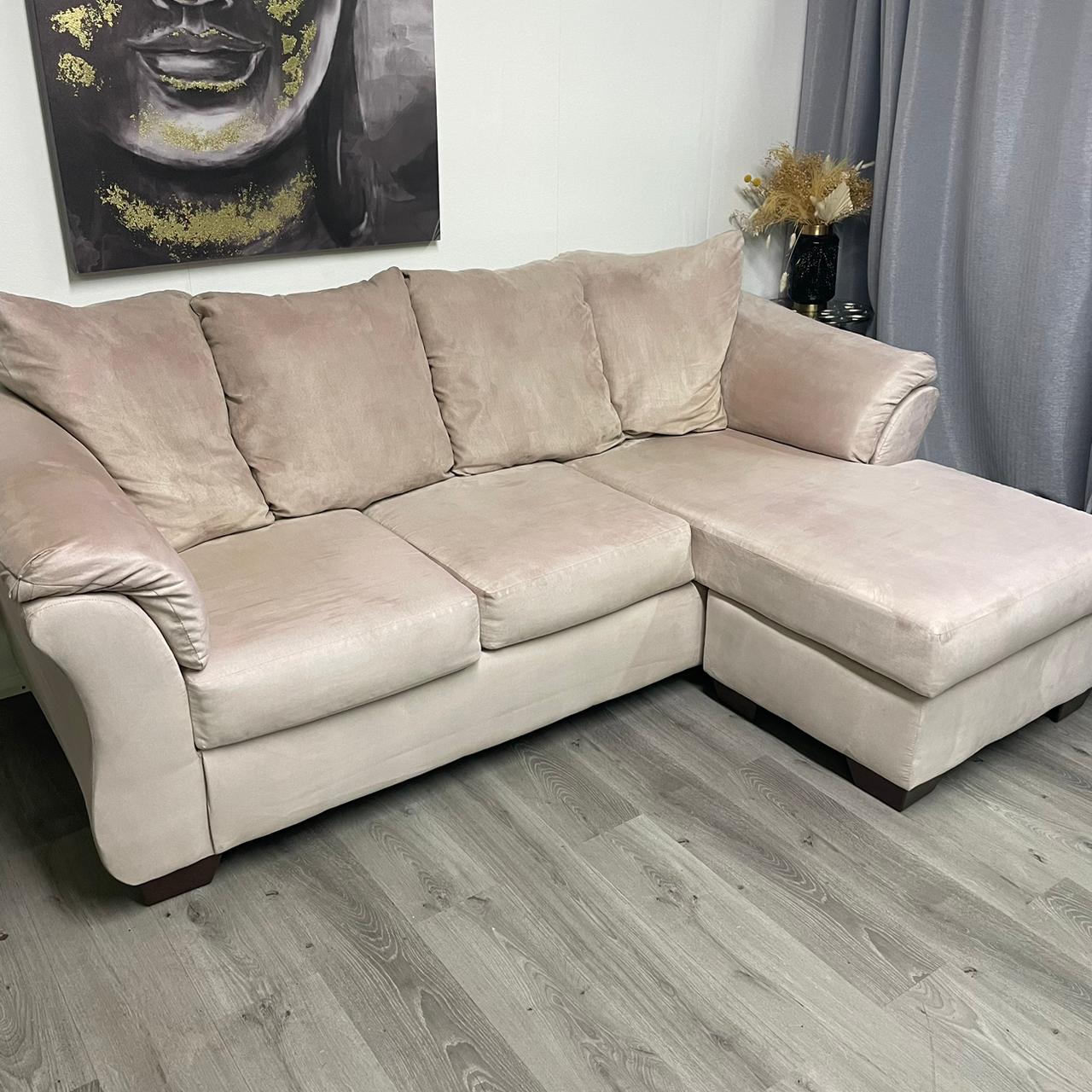 Pale Pink Velvet Sectional Sofa – Elegance and Comfort