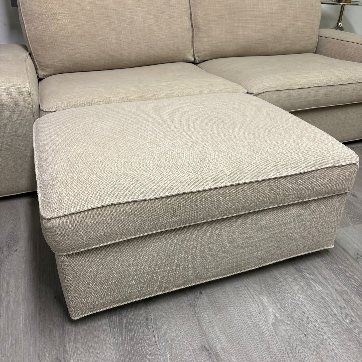 Canapé IKEA Kivik 3 places avec ottoman à rangement assorti en Beige