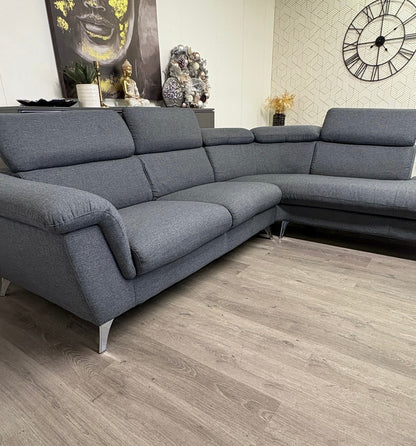 Structube Kenley – Sectionnel avec appuis-tête ajustables — Reconditionné | Yoof Meubles