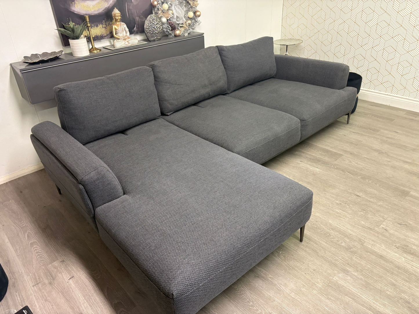 Structube Victor – Grand sectionnel avec appuie-têtes — Reconditionné | Yoof Meubles